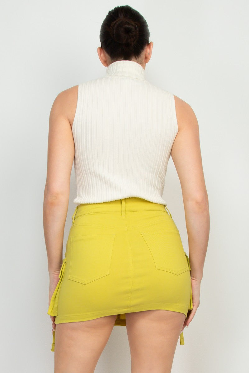 Sleeveless Turtleneck Sweater Top