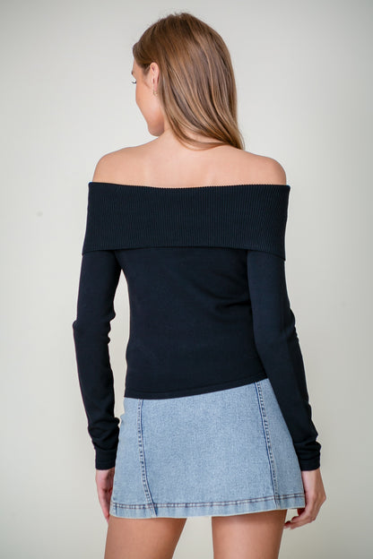 Off shoulder long sleeve sweater top