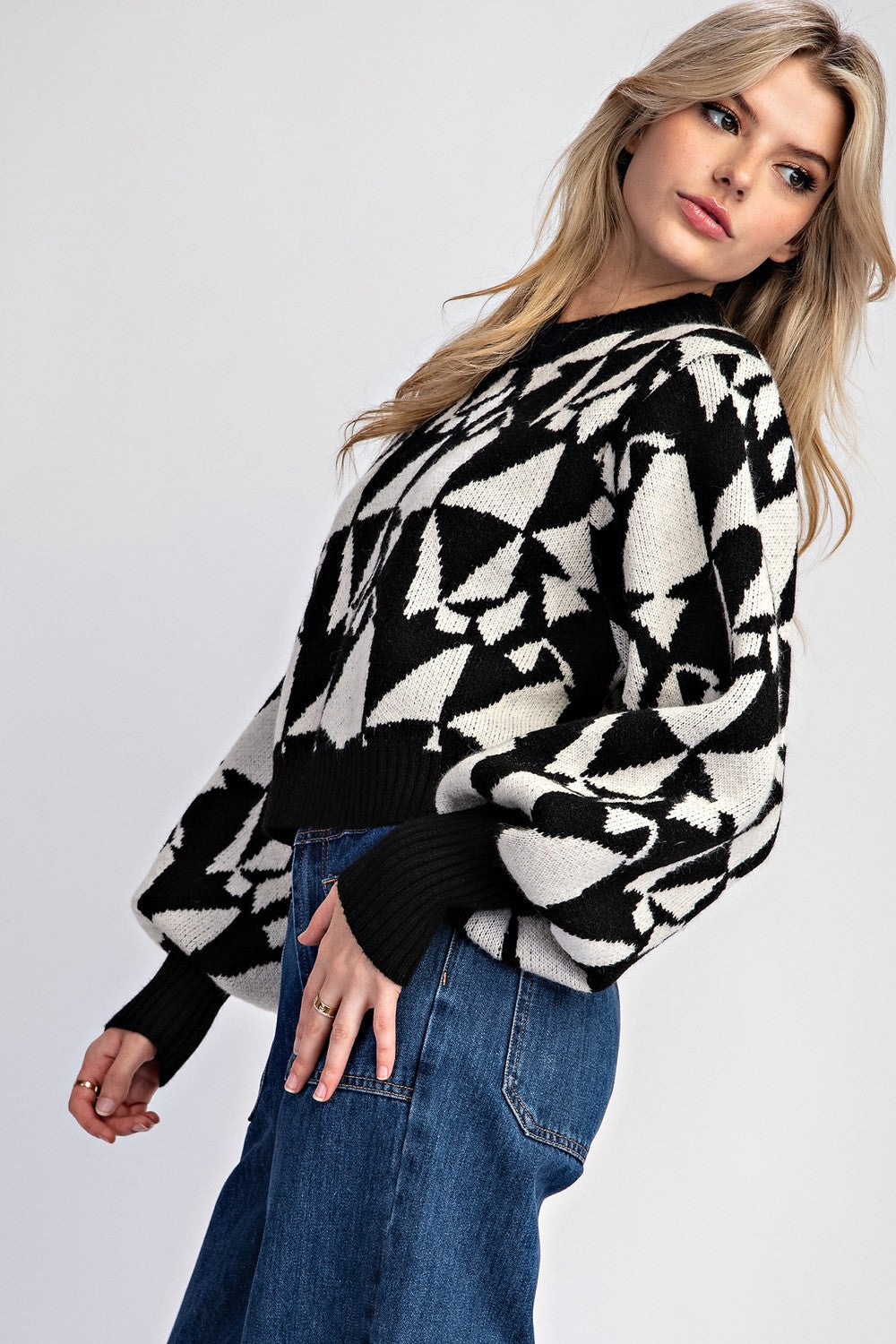 geo pattern cropped sweater