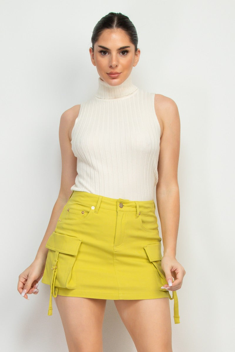 Sleeveless Turtleneck Sweater Top