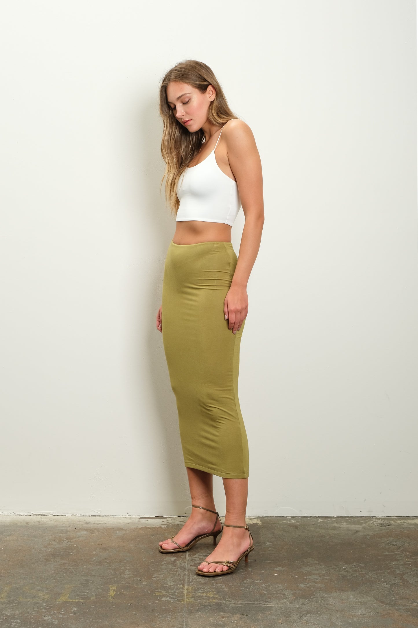 seamless knit midi skirt