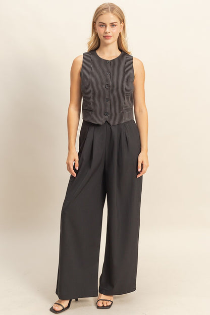 Pleated Wide-leg Tailored Trousers