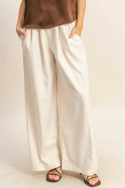 Pleated Wide-leg Tailored Trousers