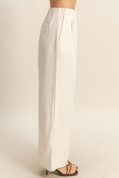 Pleated Wide-leg Tailored Trousers