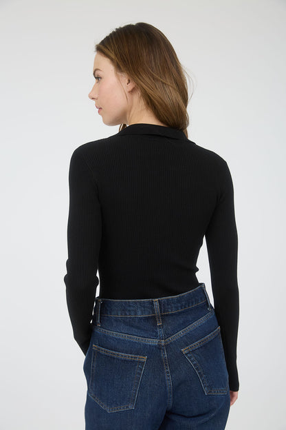 Collared Gold Snap Button Long Sleeve Sweater Knit