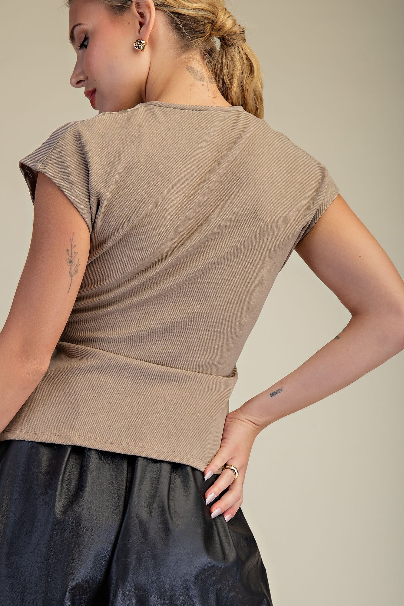 sleeveless surplice v neck top