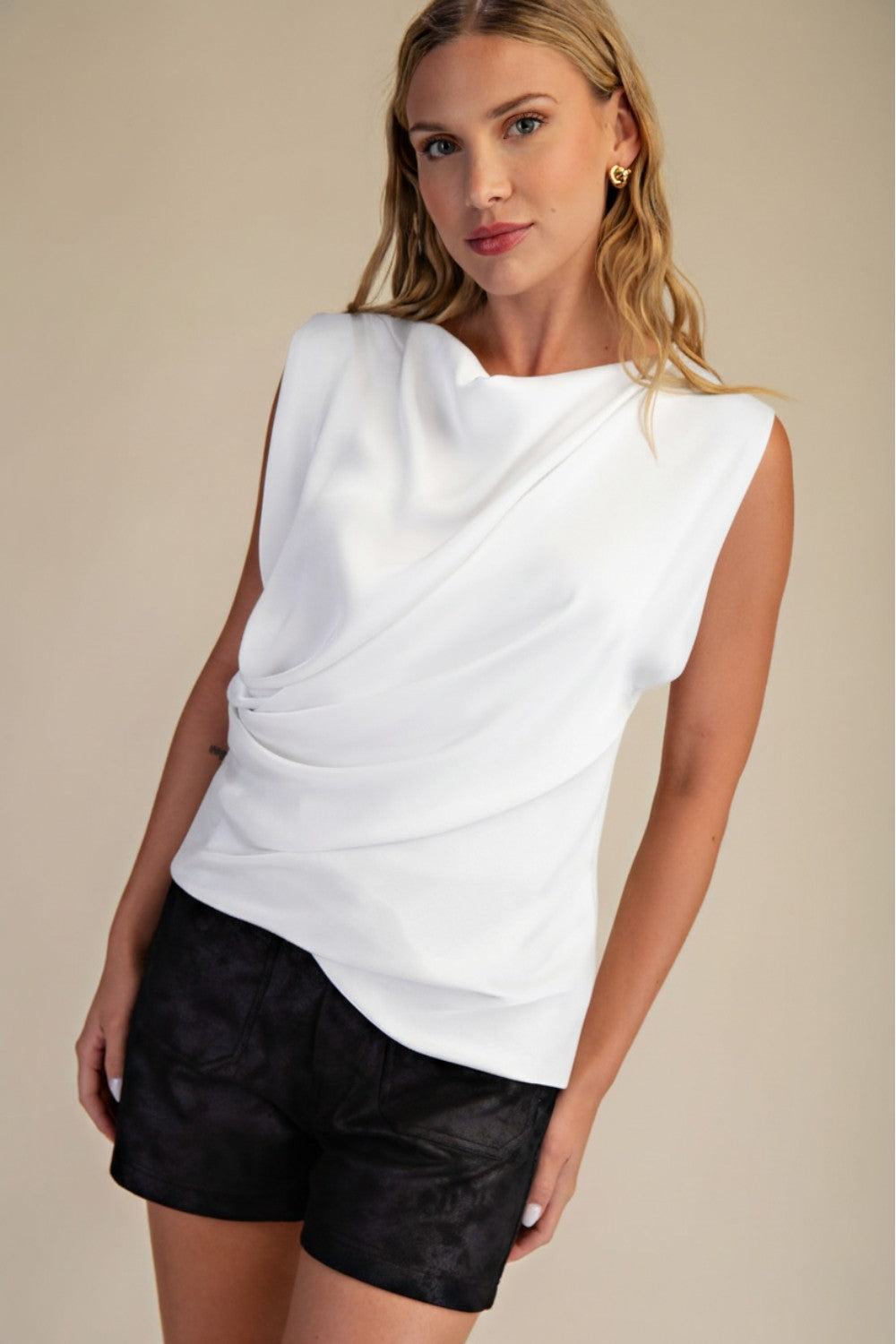 Drappy Neck Side Gathering Detail Top