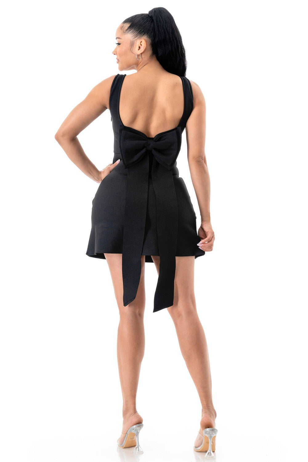 Rhinestone back bow sleeveless bandage dress