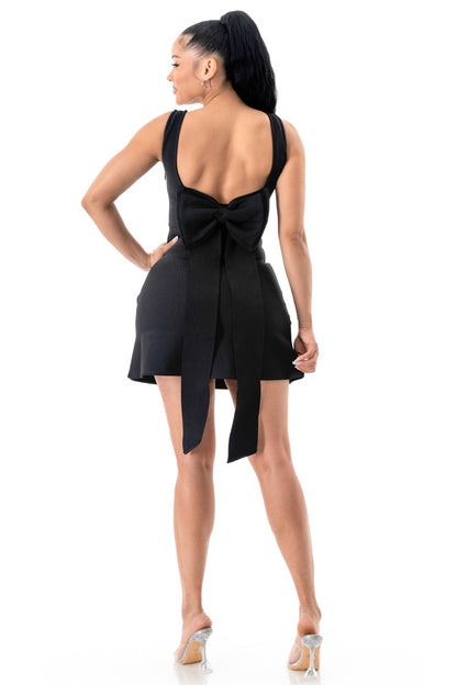 Rhinestone back bow sleeveless bandage dress