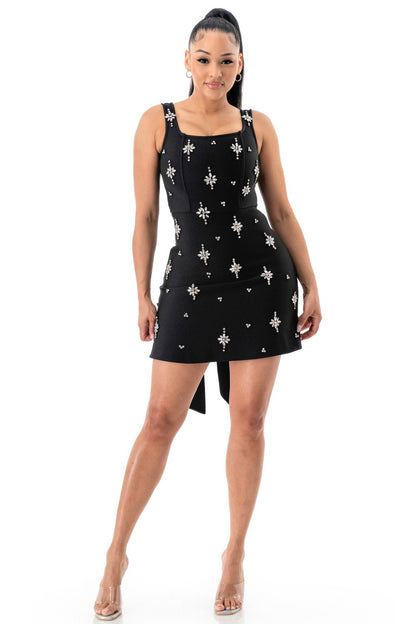 Rhinestone back bow sleeveless bandage dress