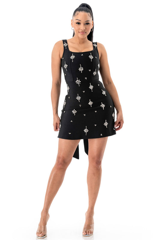 Rhinestone back bow sleeveless bandage dress