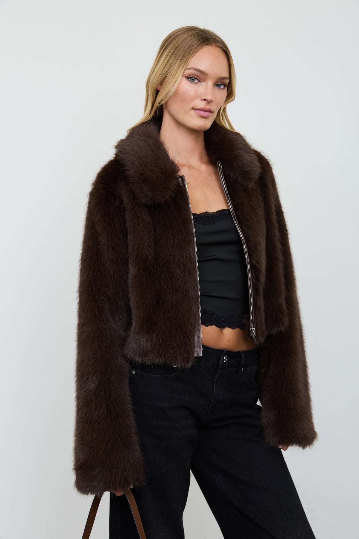 Cropped Faux Fur Zip-up Collared Jacket