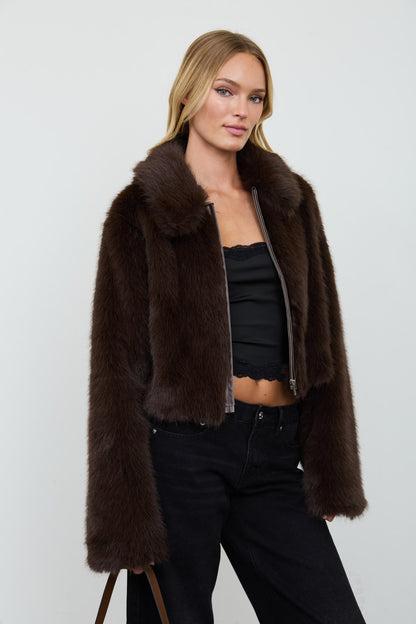 Cropped Faux Fur Zip-up Collared Jacket