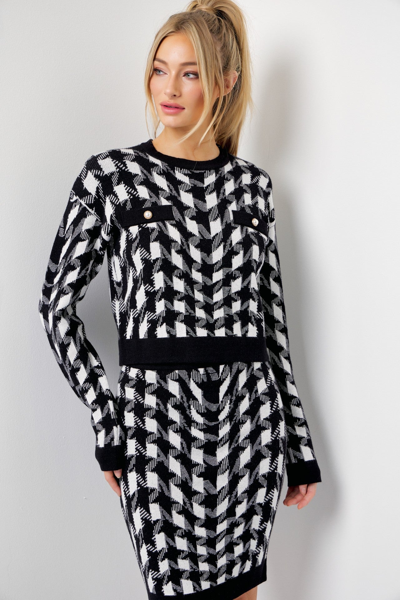 Houndstooth Knit Long Sleeve Top