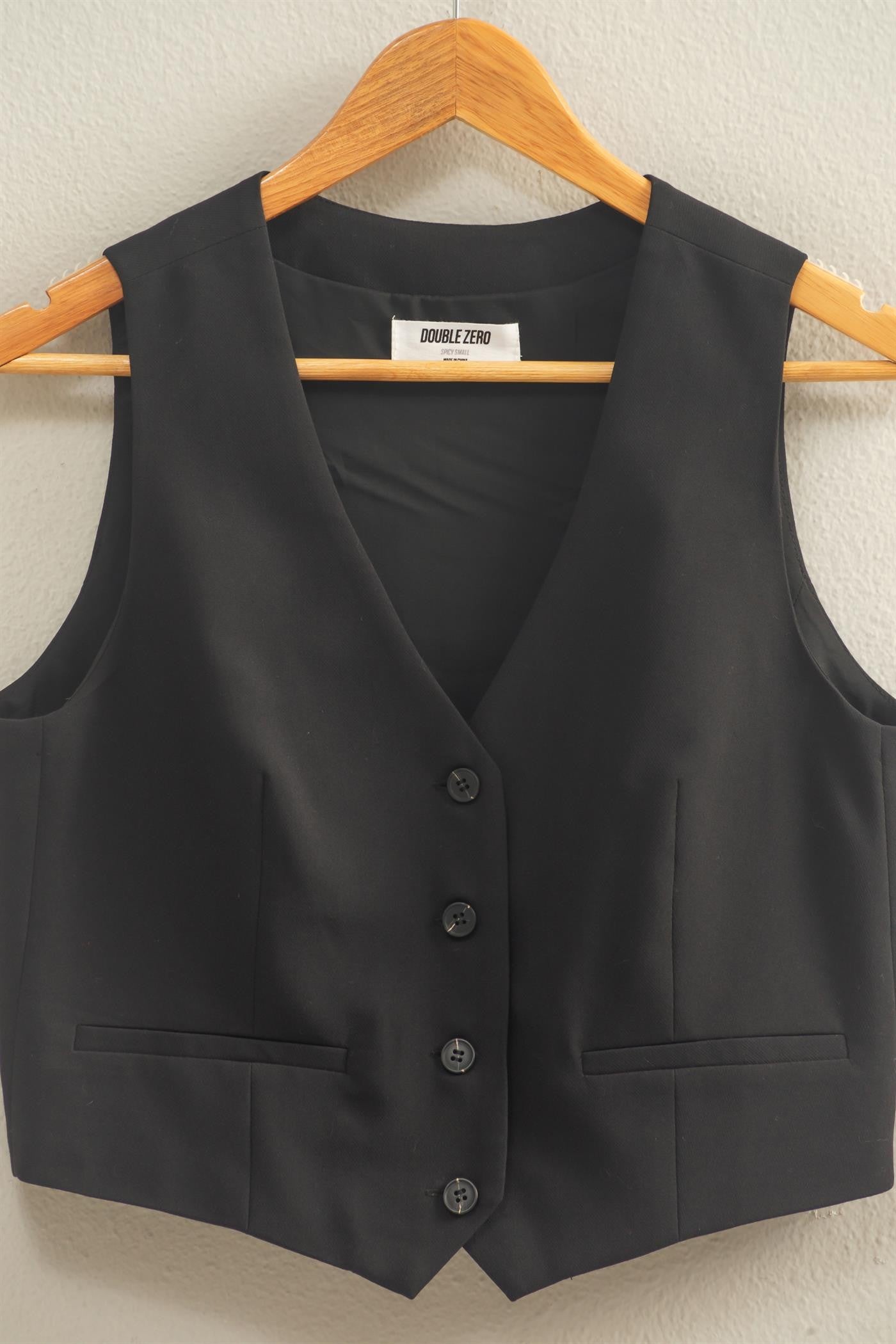 Tailored Button-down Vest
