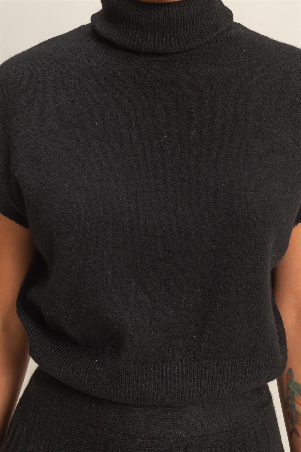 2pc set-Sweater Turtleneck Crop Top & Pleated Skirt