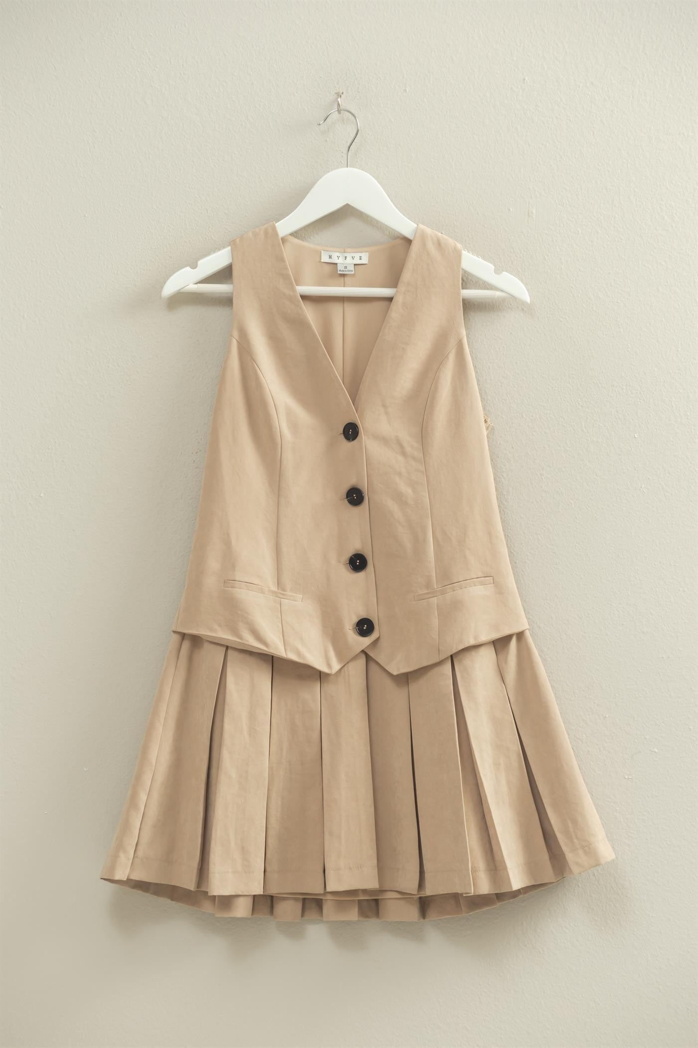 V-neck Buttoned Vest With Pleated Skirt Dress Beige / Large V-neck Buttoned Vest With Pleated Skirt Dress Beige / Large