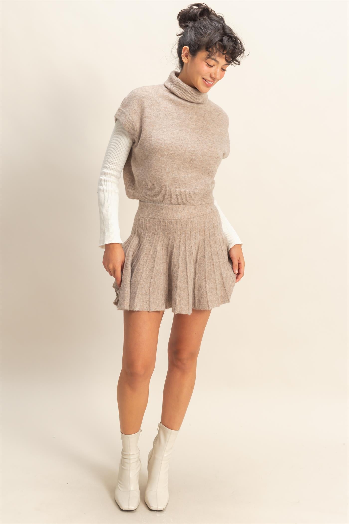 2pc set- short sleeve turtleneck sweater & flare skirt