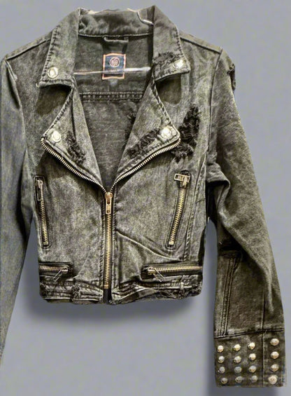 studded cuff distressed jean jacket