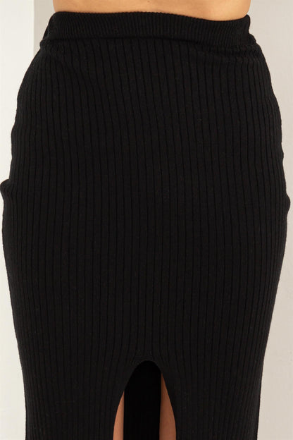 front slit ribbed knit skirt