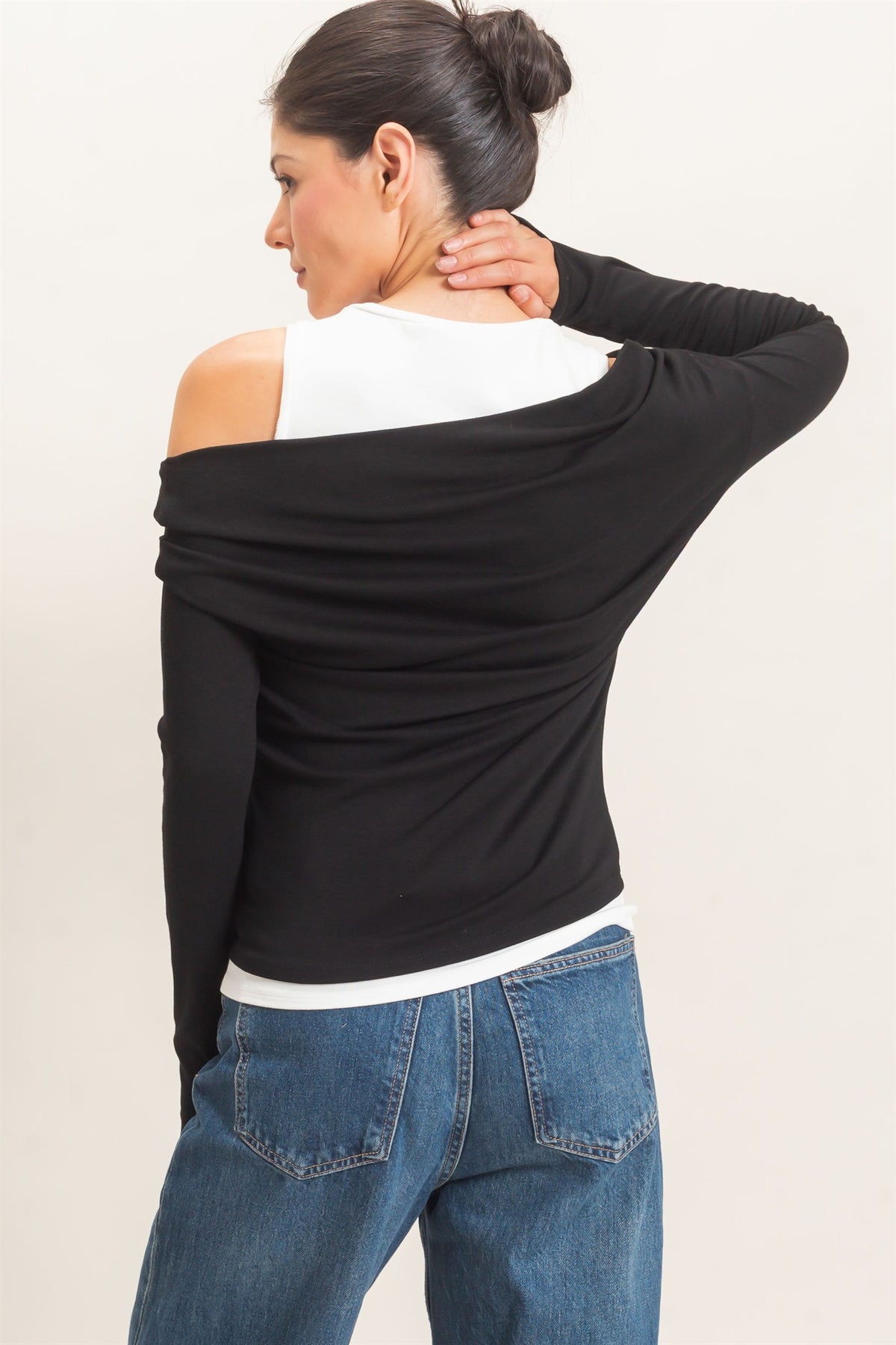2fer tank & off the shoulder long sleeve top