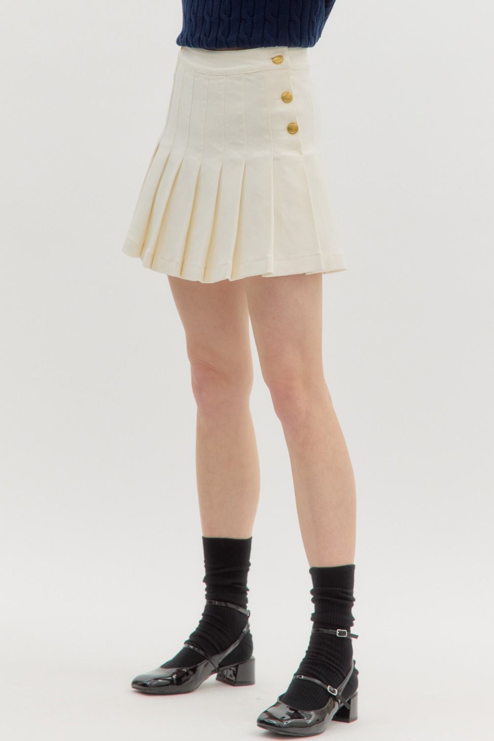 gold button pleated denim skirt