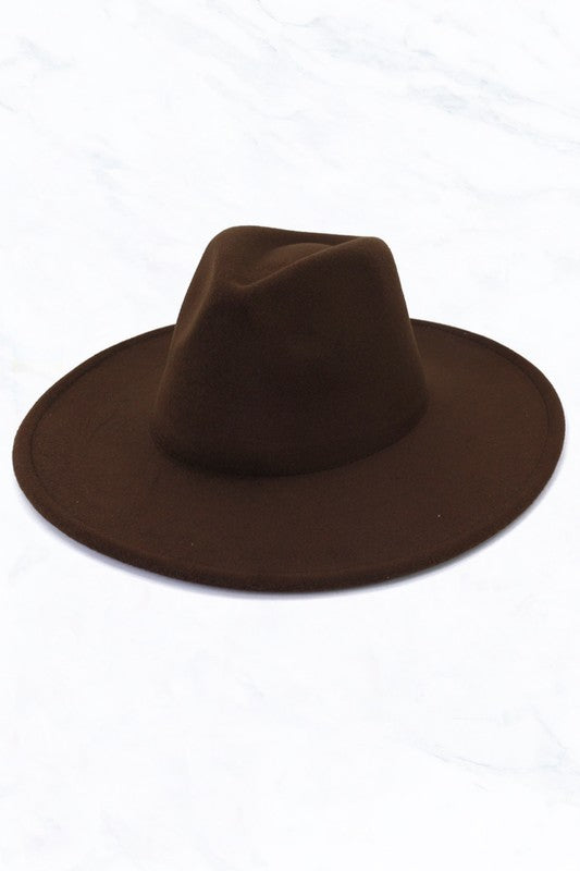 sombrero panamá de ala ancha