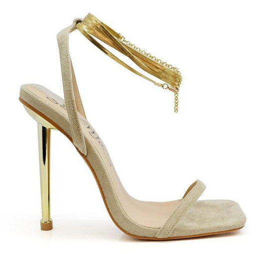 Suede stiletto heel with chain ankle strap - alomfejto