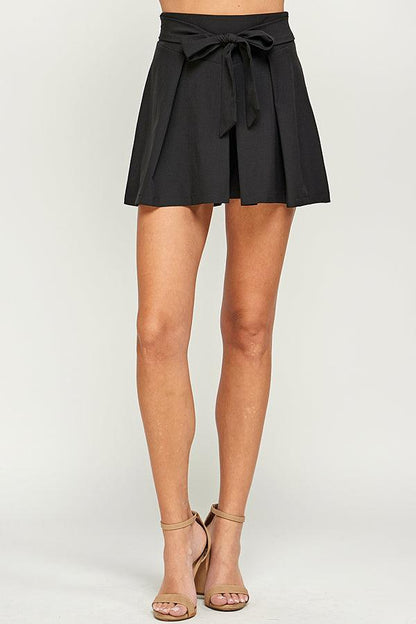 Shorts w/ Tucked Pleats Front Details - RK Collections Boutique