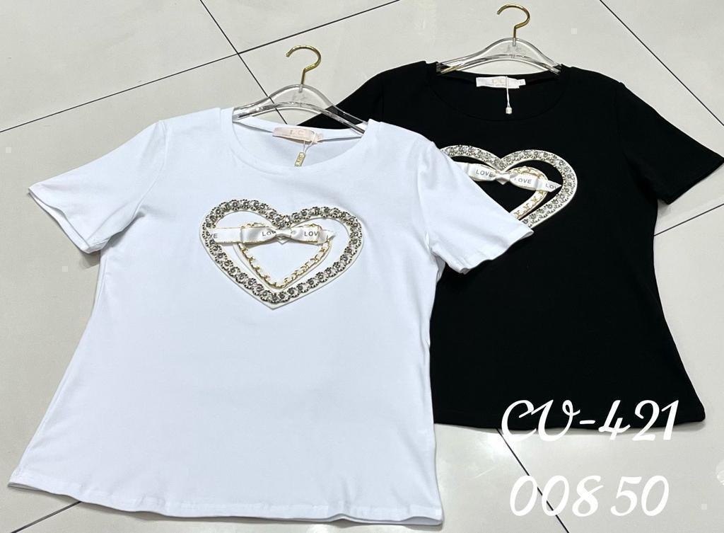 PLUS bling/chain heart embellished tee - RK Collections Boutique